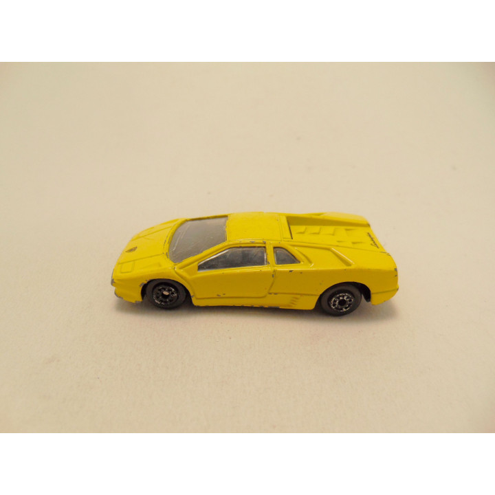 Lamborghini Diablo 1:64 Maisto geel