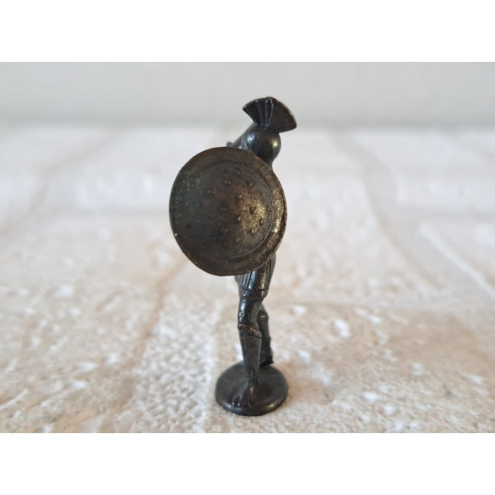 Griekse krijger Ferrero Kinder Surprise 1980, metaal 2x2x4cm - dierfiguren