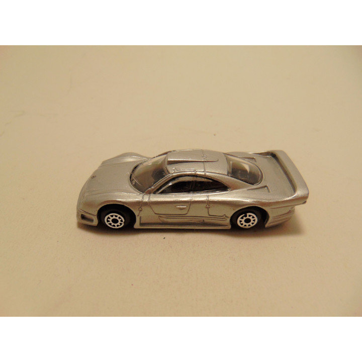 Mercedes CLK GTR 1:64 Maisto zilverkleurig