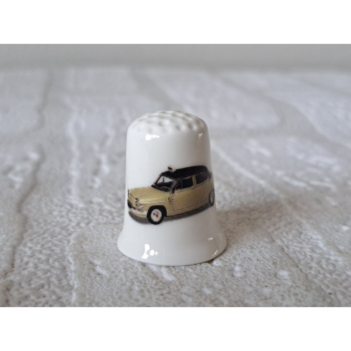 Porseleinen vingerhoedje met Panhard PL17 taxi  - Verzamelobject