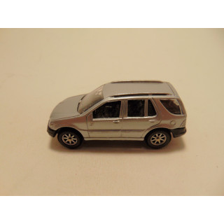 Mercedes ML class 1:64 Maisto