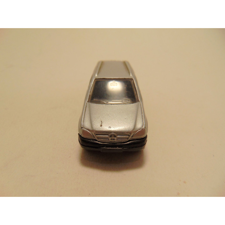 Mercedes ML class 1:64 Maisto