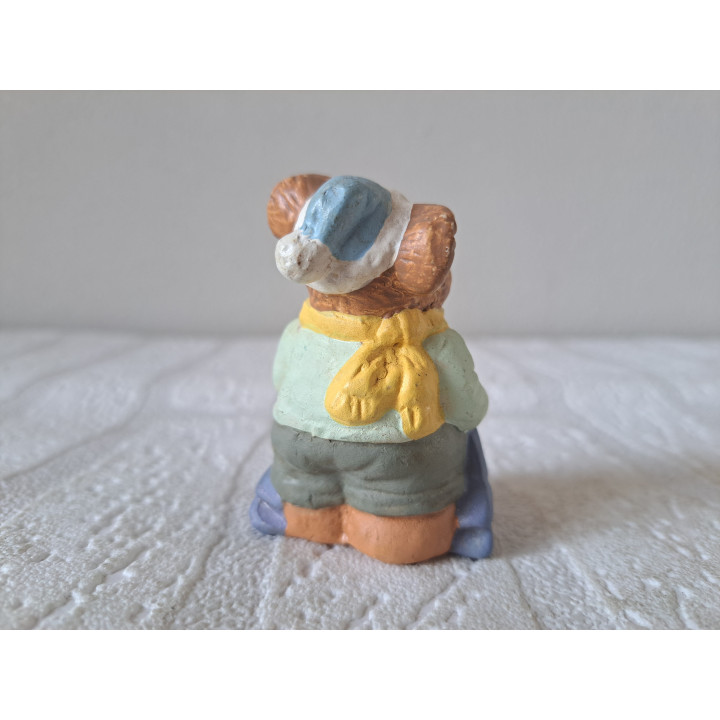 Muis aan het langlaufen, aardewerk 5x3.5x7cm - beeldjes