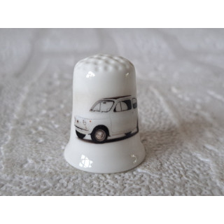 Witte Fiat 500 met sunroof vingerhoedje