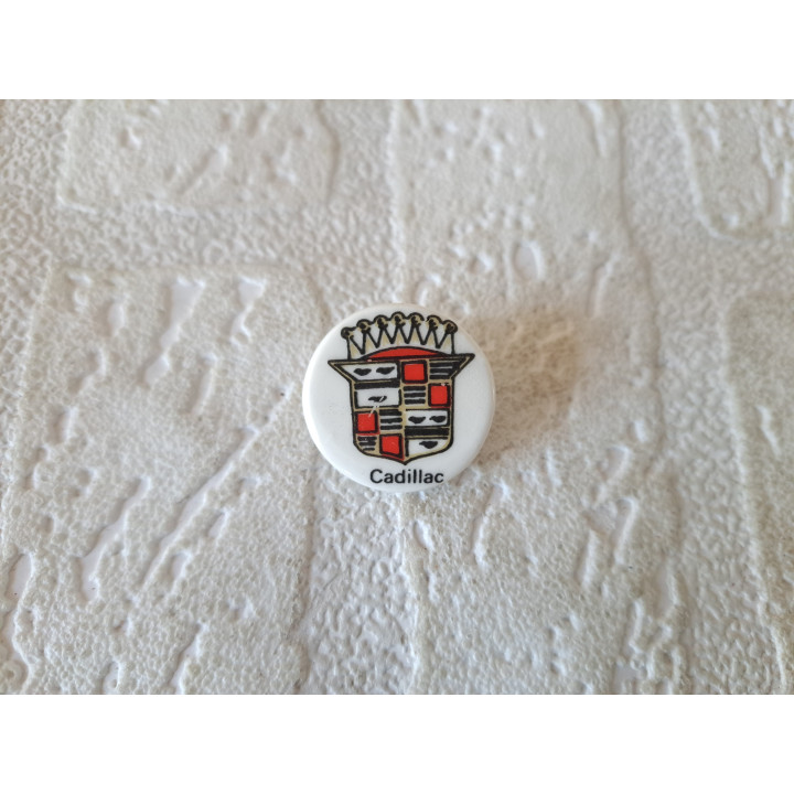 Porselein knoop met Cadillac logo Birchcroft D2.5xH1.5cm (1) - Verzamelobject