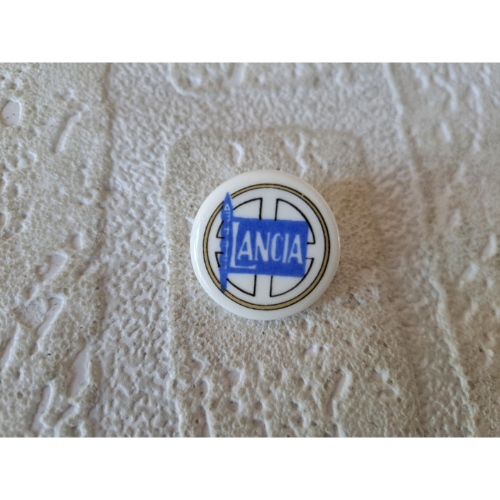 Porselein knoop met Lancia logo Birchcroft D2.5xH1.5cm - Verzamelobject
