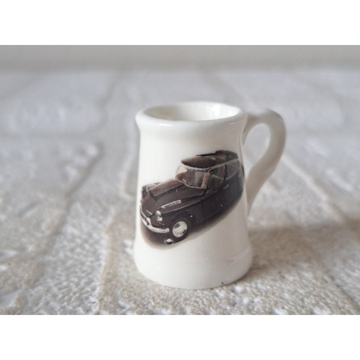 Porselein bierpul met Citroen DS 21 V6, D2xH3cm - handgemaakt
