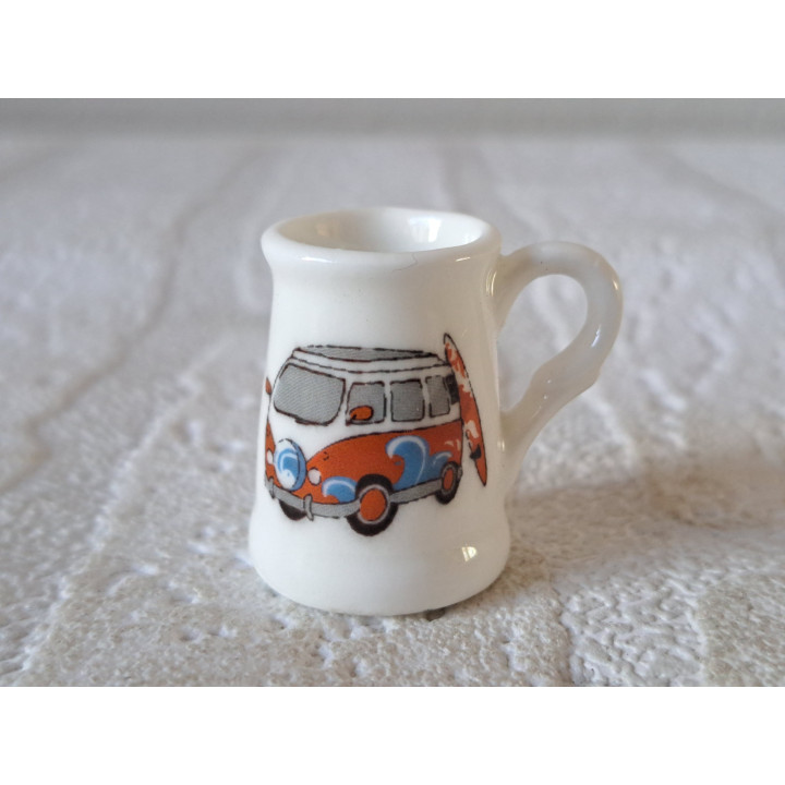 Porselein bierpul, Volkswagen bus met surfplank, D2xH3cm rbn - handgemaakt