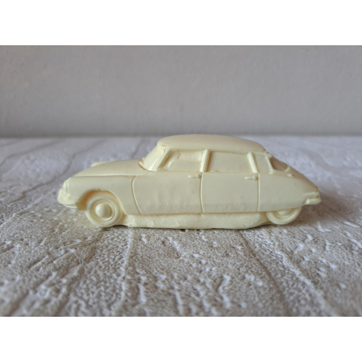 Citroen DS 19 gietmodel, kunsthars 11x4x3.5cm - handgemaakt