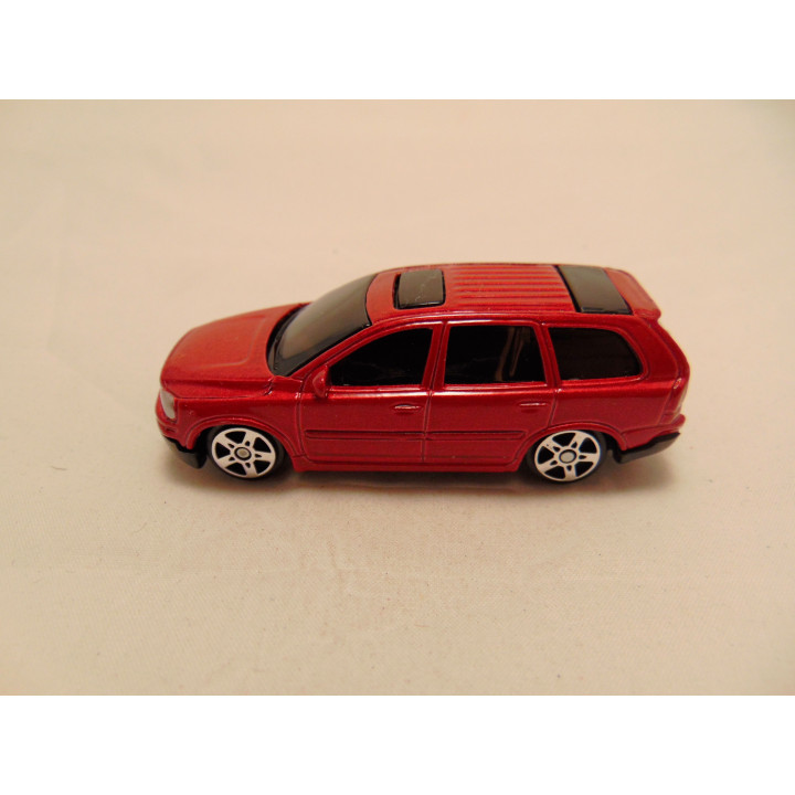 Volvo XC90 Maisto 1:64 roodbruin (1)