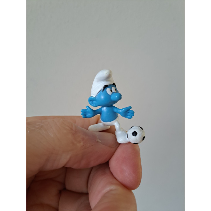 Voetbalsmurf, Albert Heijn 2008,  kunststof 3.5x2x4cm