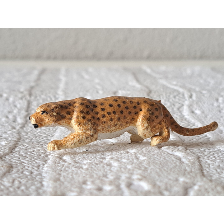 Jachtluipaard, Britains England 1960, rubber 4x1.5x4cm - dierfiguren