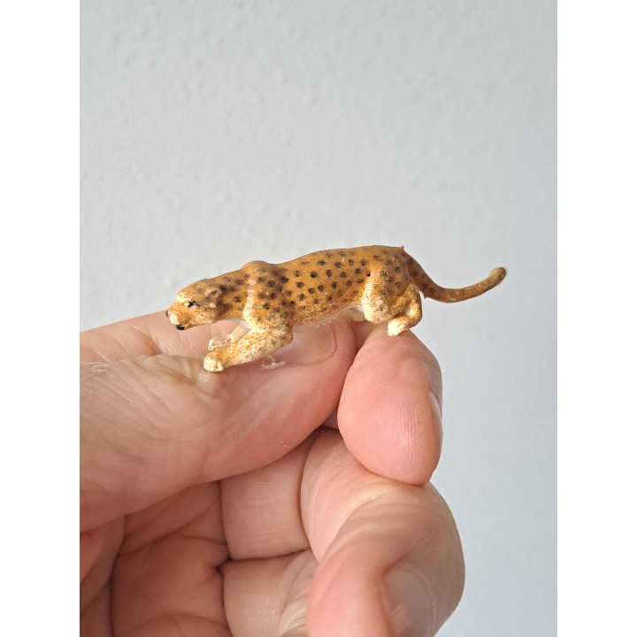 Jachtluipaard, Britains England 1960, rubber 4x1.5x4cm