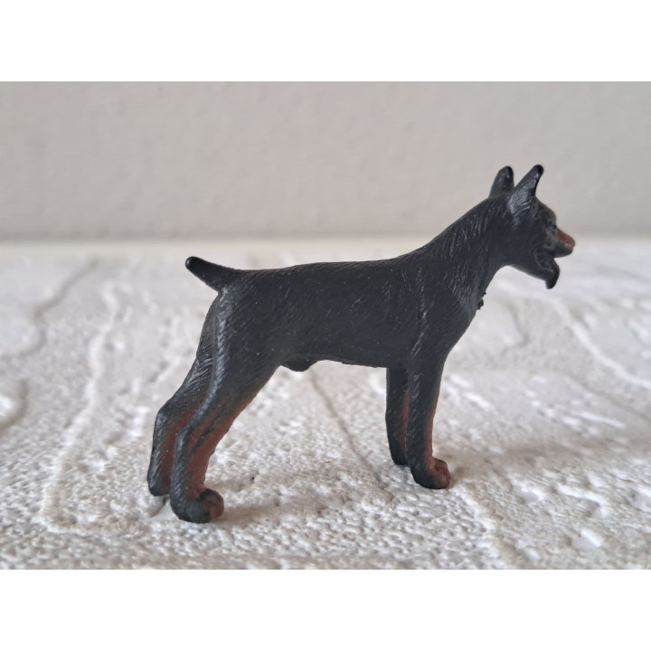 Doberman hond, rubber 5.5x1.5x4cm - dierfiguren