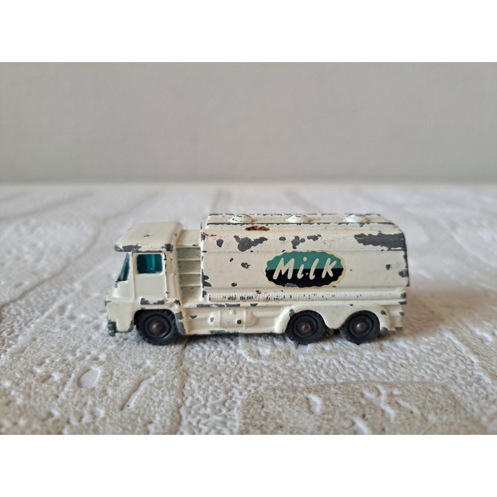 Guy motors Warrior tankwagen MILK 1:64 Husky models (2) - modelauto
