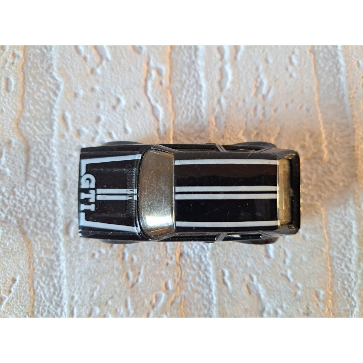 Volkswagen Golf MK1 GTI 1:64 Maisto - modelauto