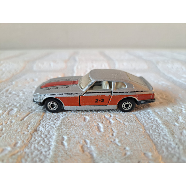 Datsun 260 Z 2+2 1:64 Matchbox MB67 (2) - modelauto