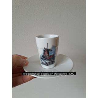 Kop en schotel met molen en schapen, porselein D12.5xH8cm