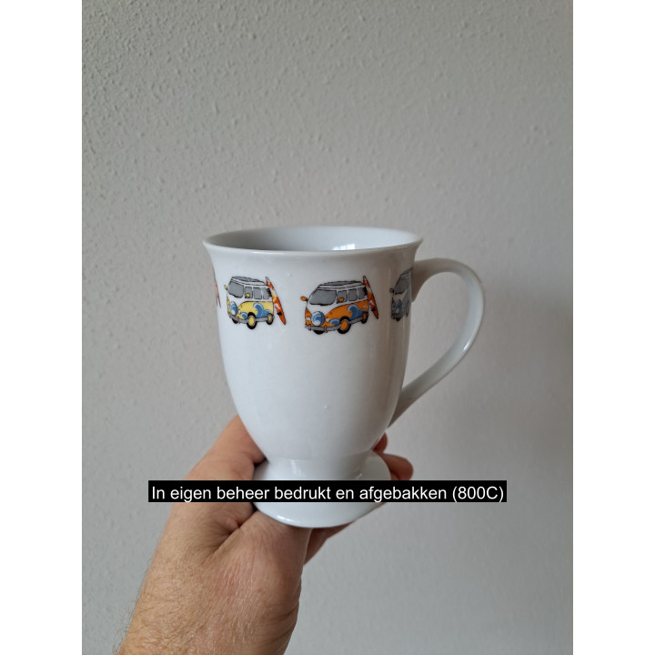 Beker Volkswagen bussen met surfplank, porselein D8.5xH11cm