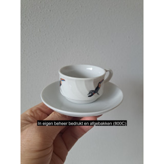 Kop en schotel met Toekan vogel, porselein D11.5x.H5cm