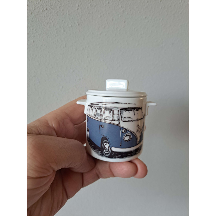 Suikerpotje met blauwe Volkswagen bus, porselein D7xH8cm - handgemaakt