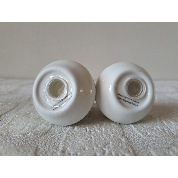 Volkswagen bus peper en zoutstel porselein D5.5xH8cm stippen - peper en zoutstellen