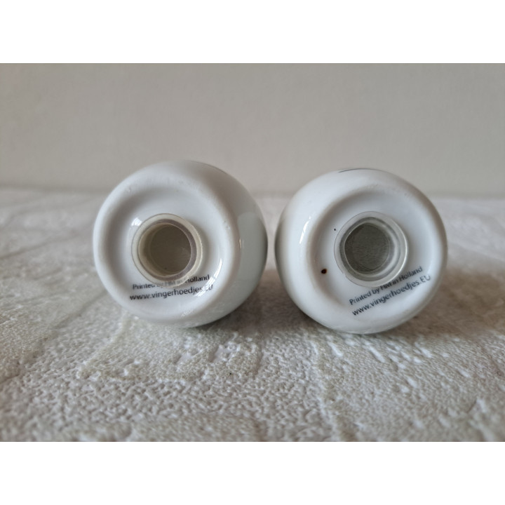 Volkswagen kever peper en zoutstel, porselein D4xH6.5cm - peper en zoutstellen