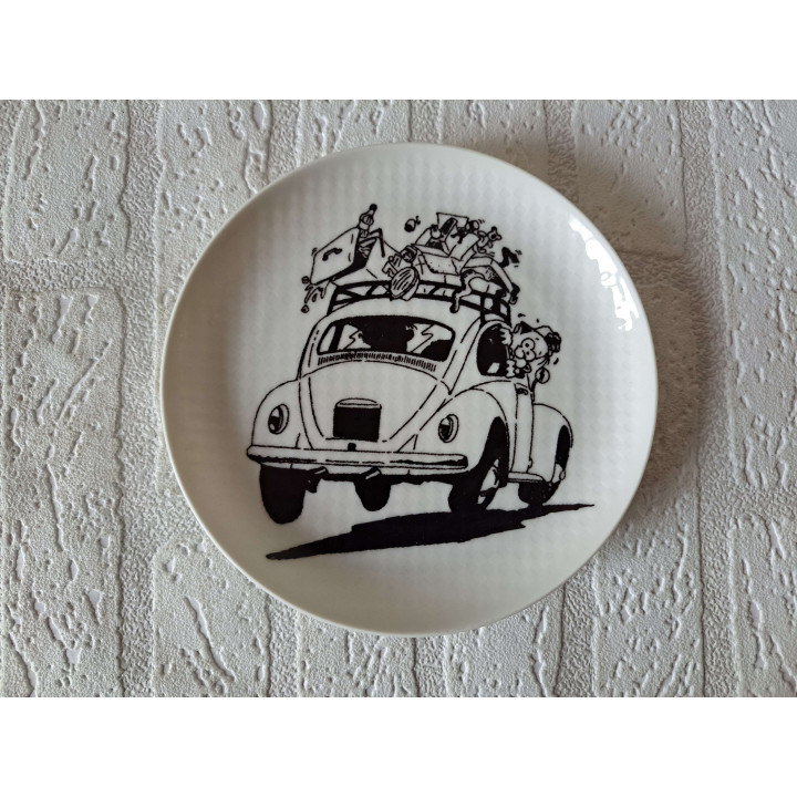 Ontbijtbord met Volkswagen kever, porselein D17XH2cm - handgemaakt
