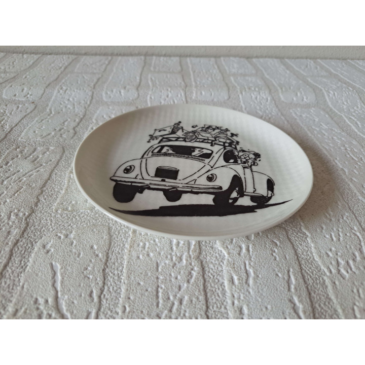 Ontbijtbord met Volkswagen kever, porselein D17XH2cm - handgemaakt
