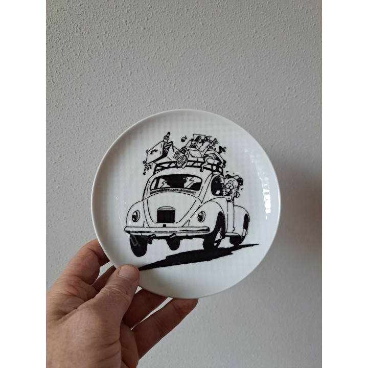 Ontbijtbord met Volkswagen kever, porselein D17XH2cm - handgemaakt