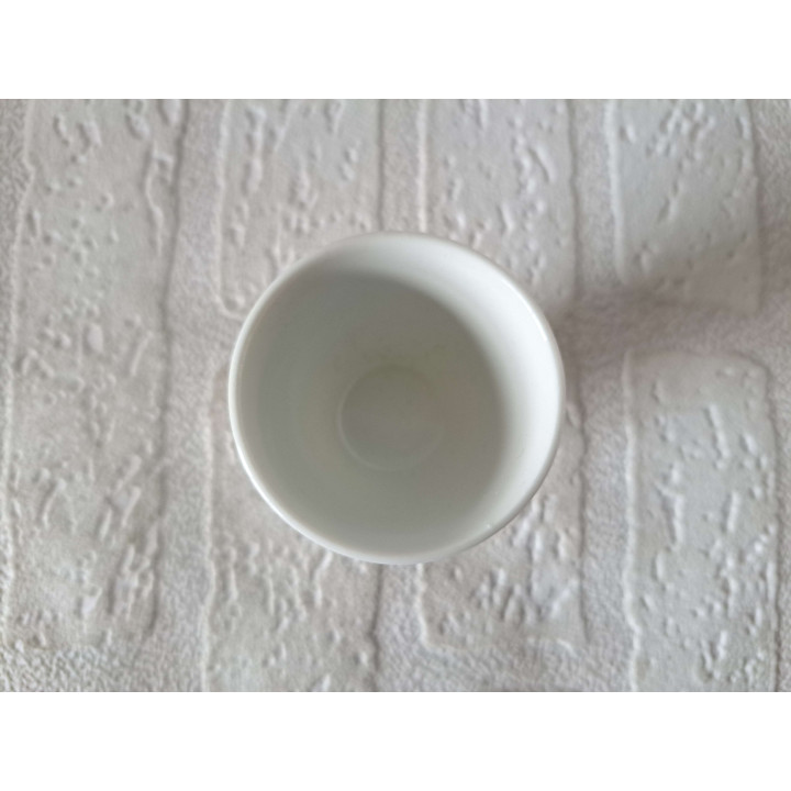 Eierdopje met blauwe Volkswagen bus, porselein D4.5xH6cm - handgemaakt