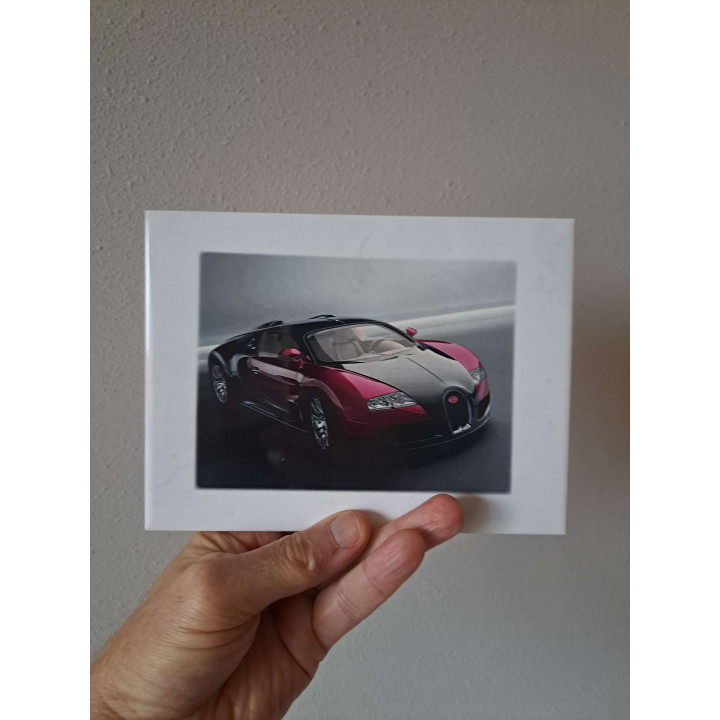 Wandtegel met Bugatti Veyron, aardewerk 20x15x0.5cm - handgemaakt