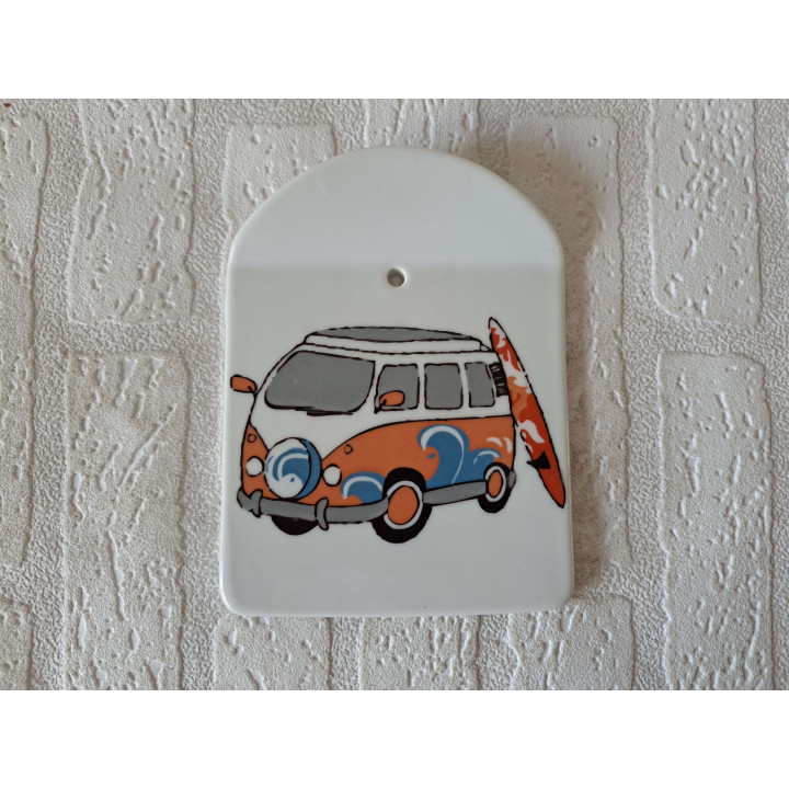 Kaasplank Volkswagen met surfplank, porselein 12.5x16cm oe - handgemaakt
