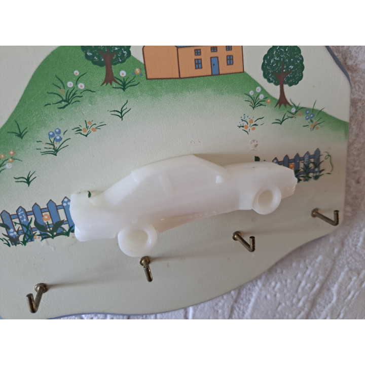 Sleutelrekje met Opel Manta B mantzell, hout 16.5x16x3cm, handwerk