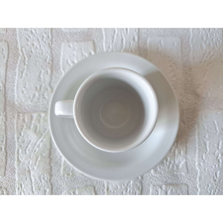 Kop en schotel 112 Daar red je levens mee, porselein D14xH8cm - handgemaakt