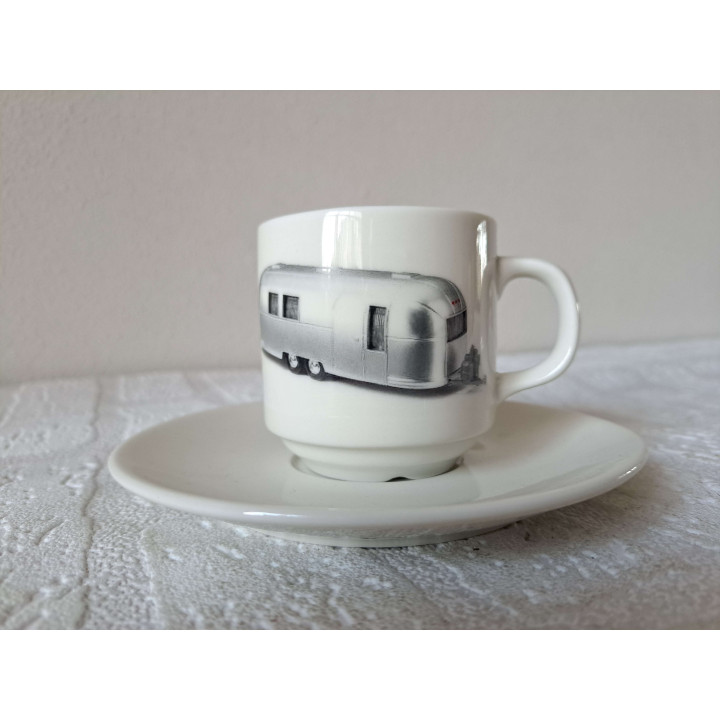 Kop en schotel 112 Daar red je levens mee, porselein D14xH8cm - handgemaakt