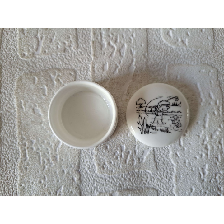 Pillendoosje met golfspeler porselein D4.5xH2.5cm - handgemaakt
