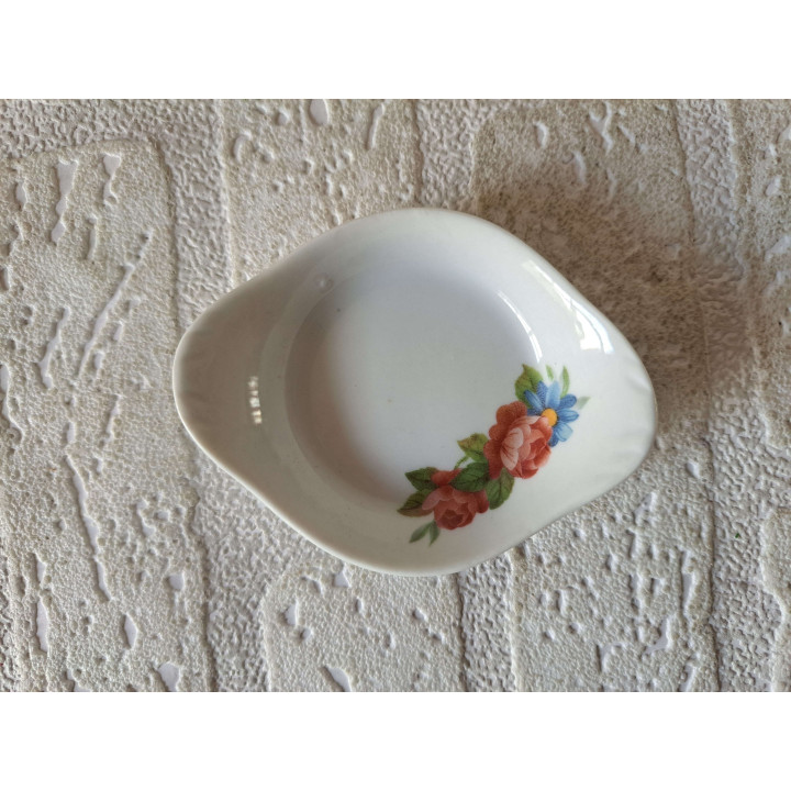 Amuseschaal met rozen bloemen, porselein 9x7x2cm - handgemaakt