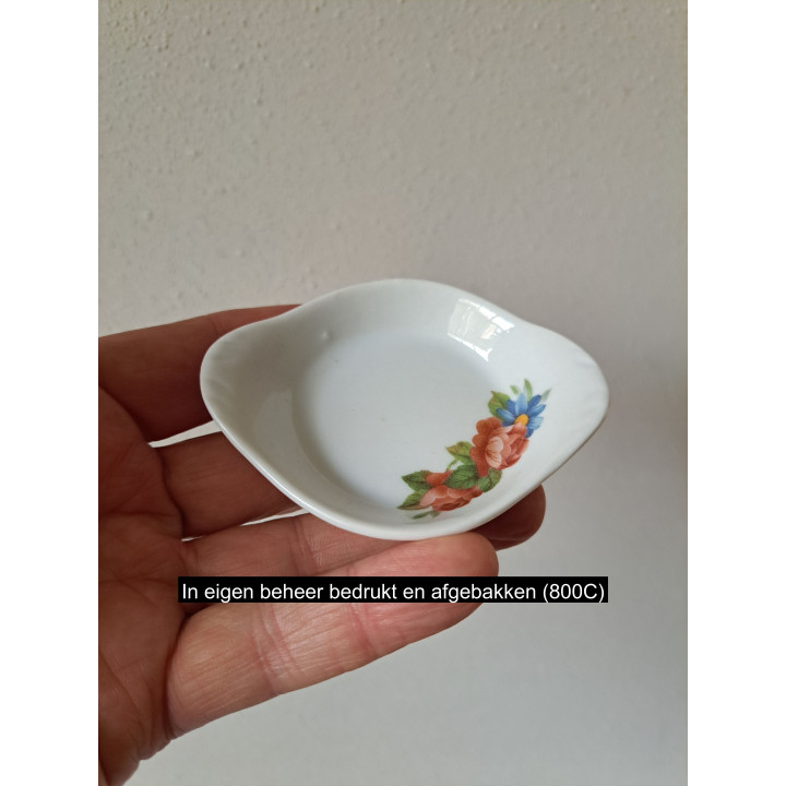 Amuseschaal met rozen bloemen, porselein 9x7x2cm