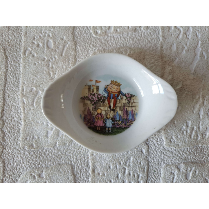 Amuseschaal Humpty Dumpty sat on a wall, porselein 9x7x2cm - handgemaakt