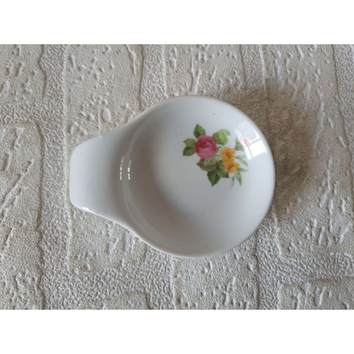 Amuseschaal met bloemen, porselein 9x7x2cm - handgemaakt