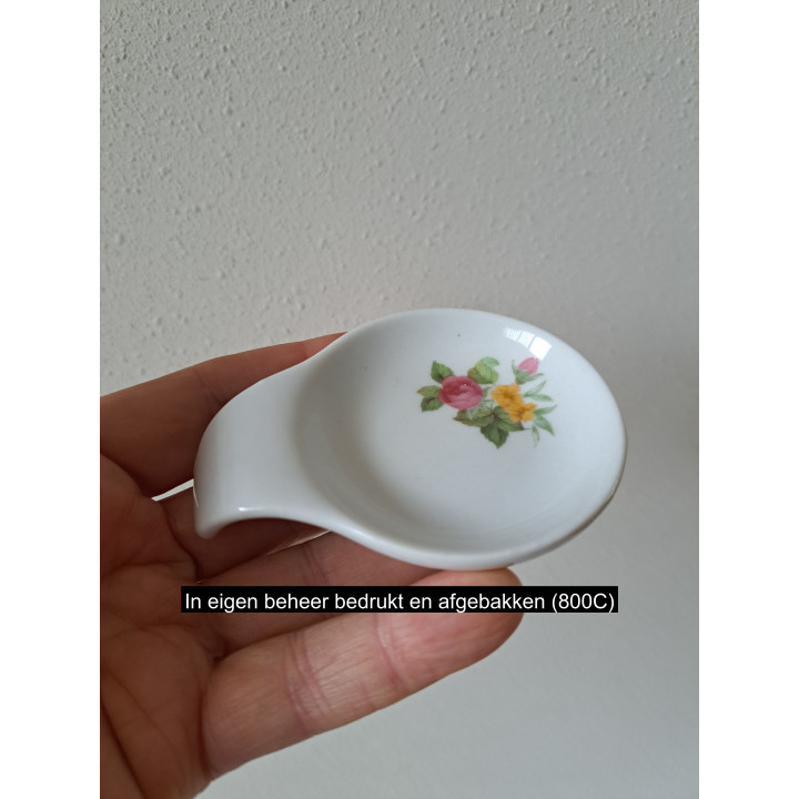 Amuseschaal met bloemen, porselein 9x7x2cm