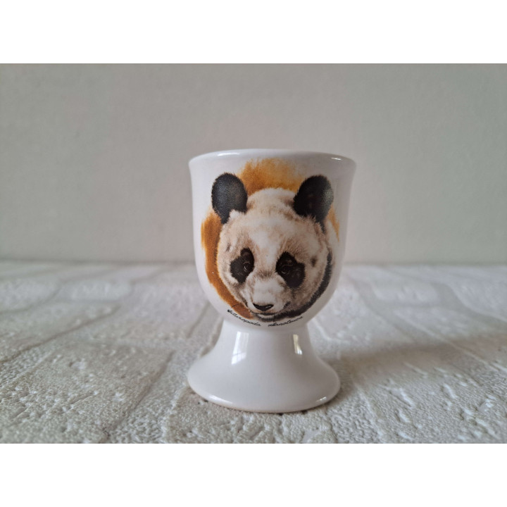 Eierdopje met Panda beer, porselein D5xH7cm - handgemaakt