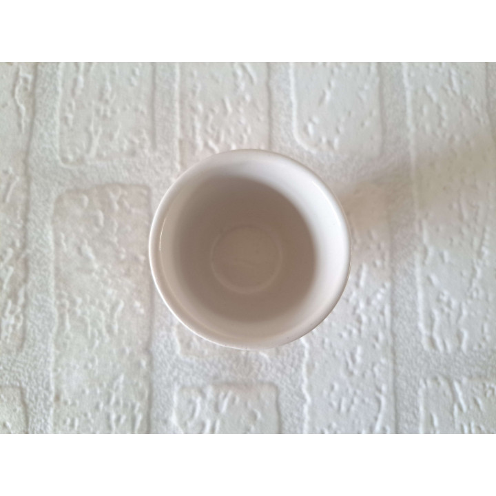 Eierdopje met Panda beer, porselein D5xH7cm - handgemaakt