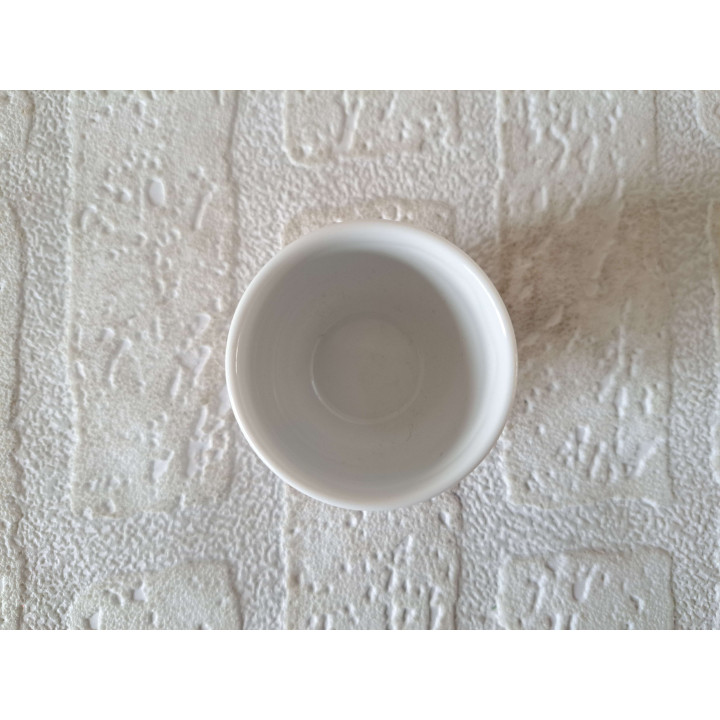 Eierdopje met hobbelpaard, porselein D4.5xH4.5cm - handgemaakt