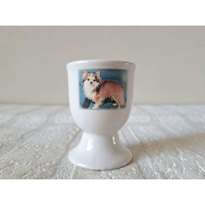 Eierdopje met Chihuahua  hond, porselein D5xH7cm - handgemaakt