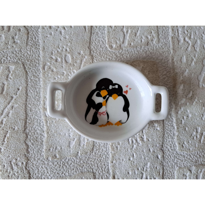 Amuseschaaltje met pinguin gezin, Porselein 8.5x6x2cm - handgemaakt