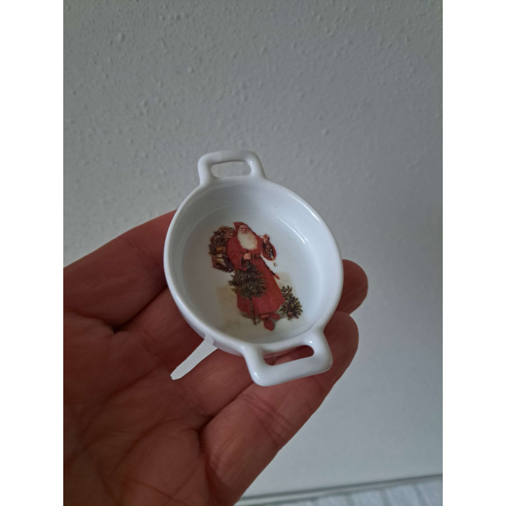 Amuseschaaltje kerstman en kerstboom, Porselein 8.5x6x2cm - handgemaakt