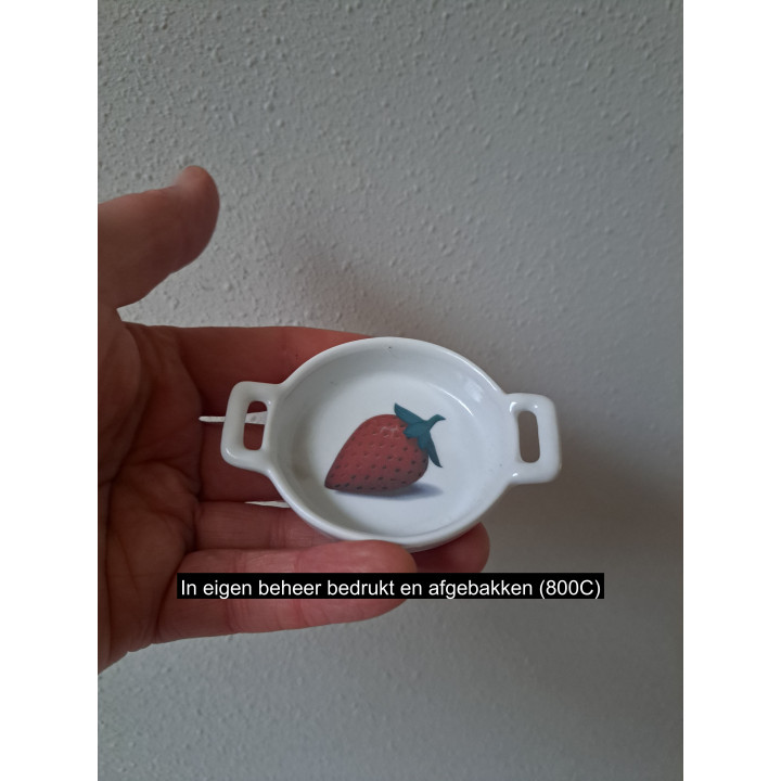 Amuseschaaltje met aardbei fruit, Porselein 8.5x6x2cm