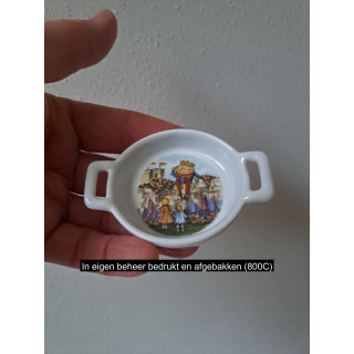 Amuseschaaltje met Humpty Dumpty, Porselein 8.5x6x2cm